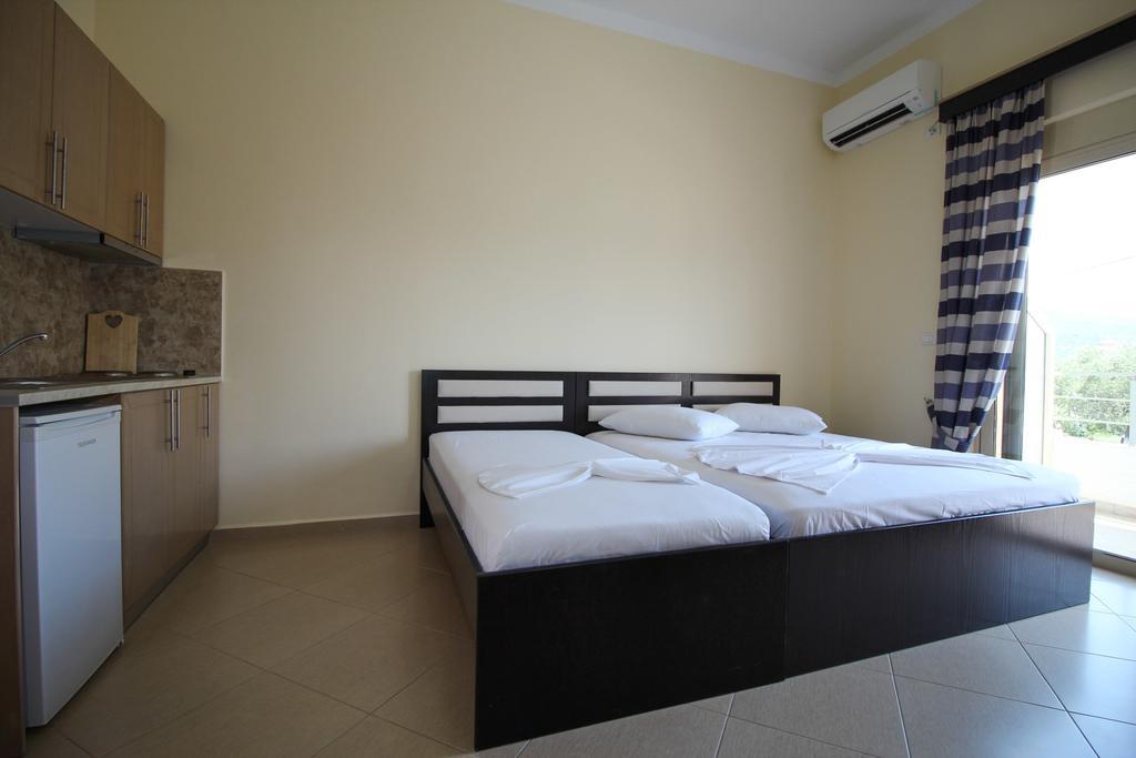 Studios Villa Sonia Ksamil Exterior foto