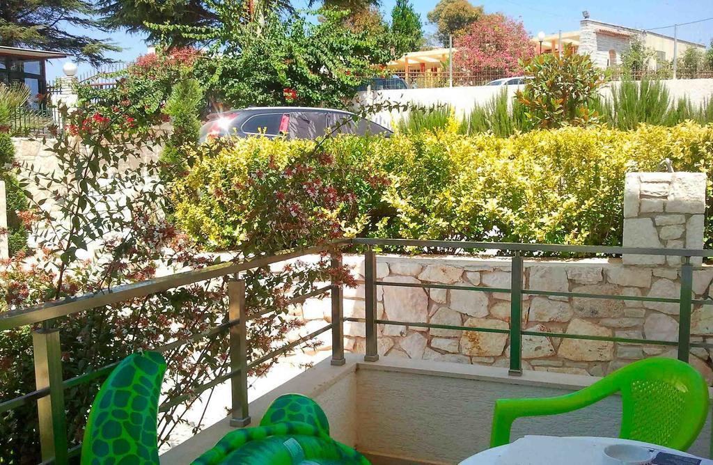Studios Villa Sonia Ksamil Exterior foto